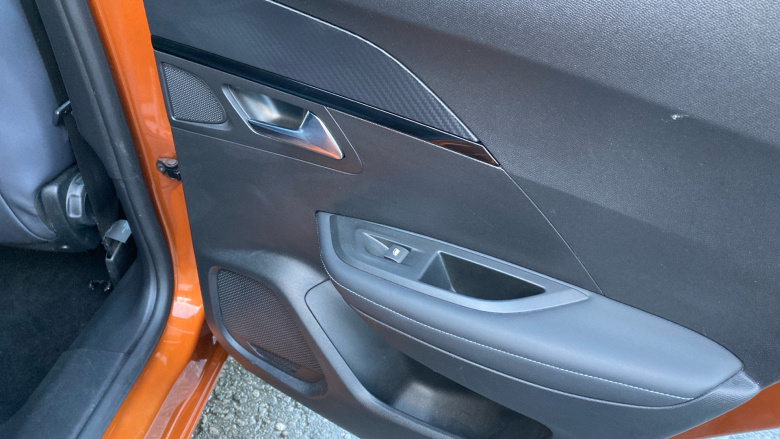 Peugeot 2008 1.2 PureTech 130 Allure 5dr Petrol Estate